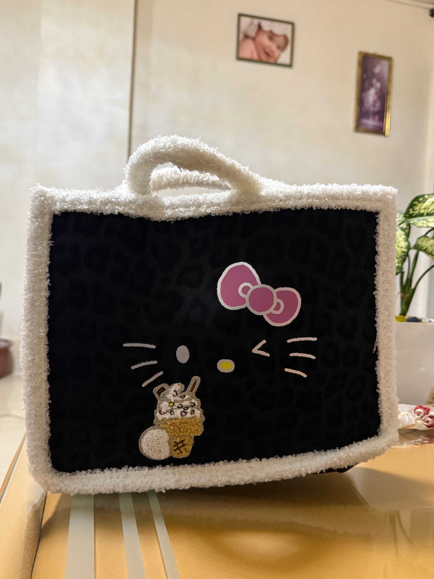 Winter bag kitty print