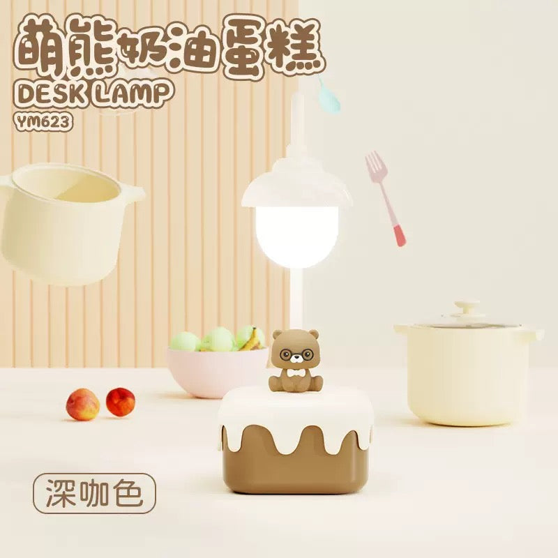 Bear cake desk lamp