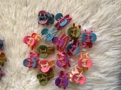 Korean mat hair claw  (pack of 4 )