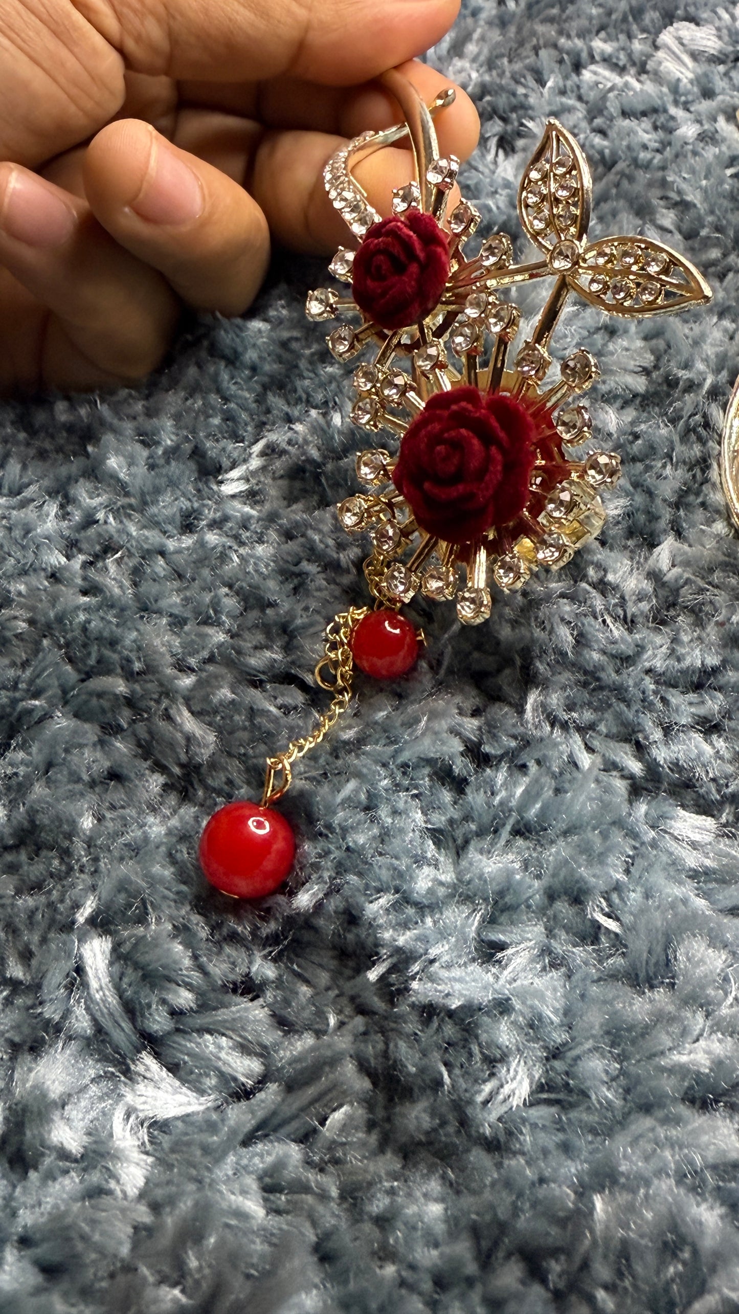 Vs global picks Rose Hair Clips