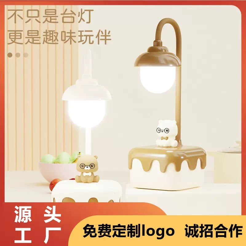 Bear cake desk lamp