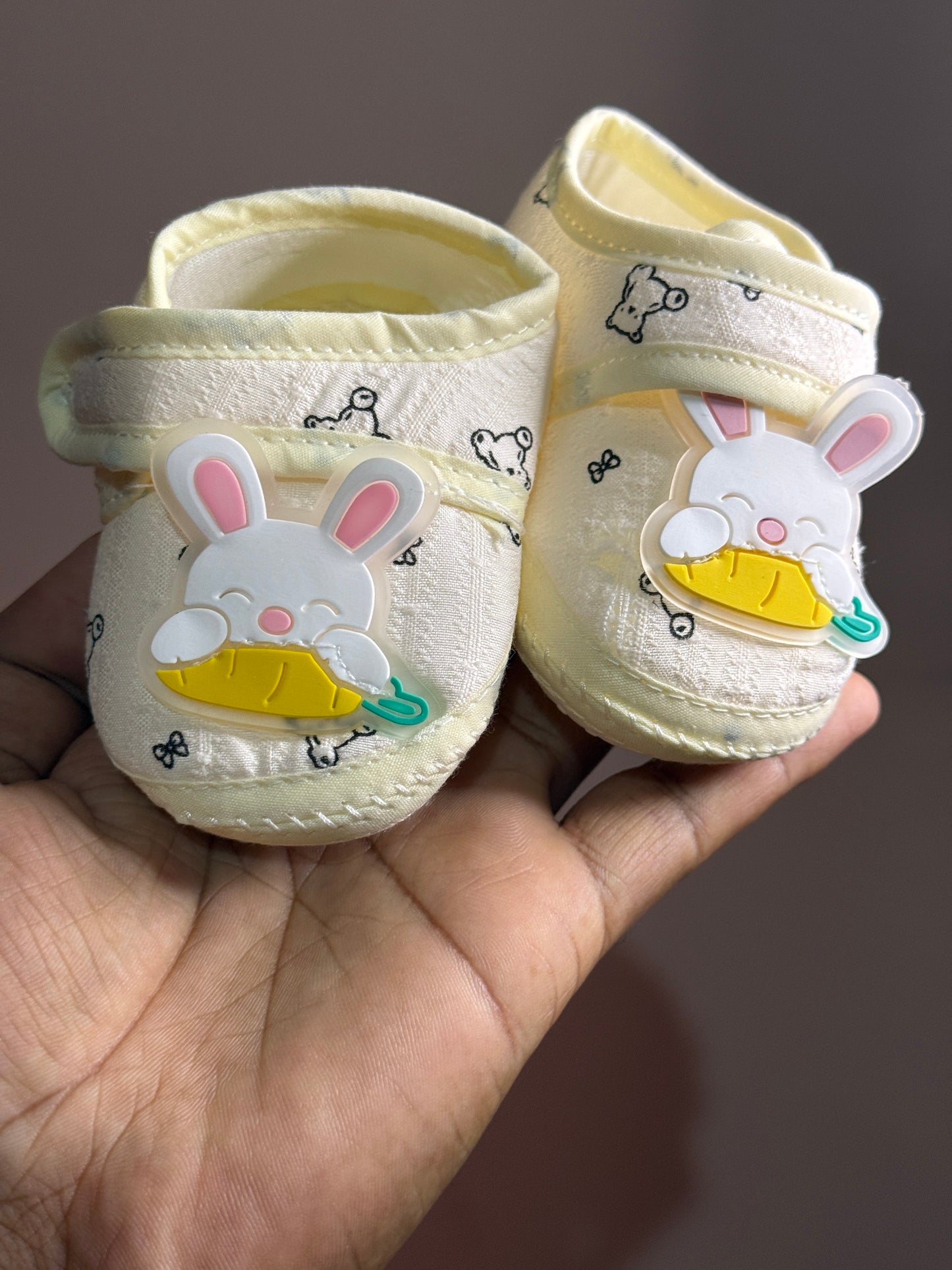 Baby shoes o size - for new borns  k25 0574