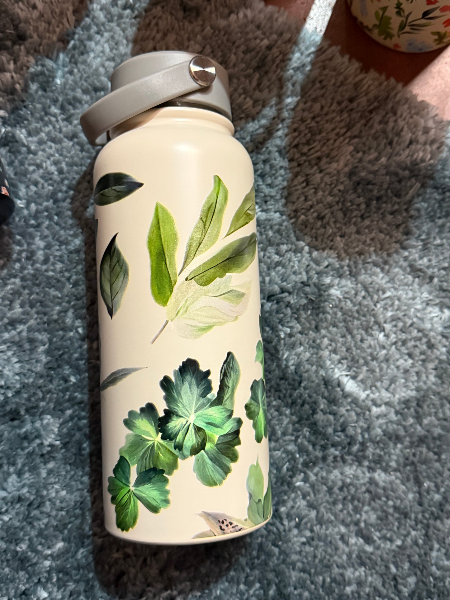 1L flower printed bottle
