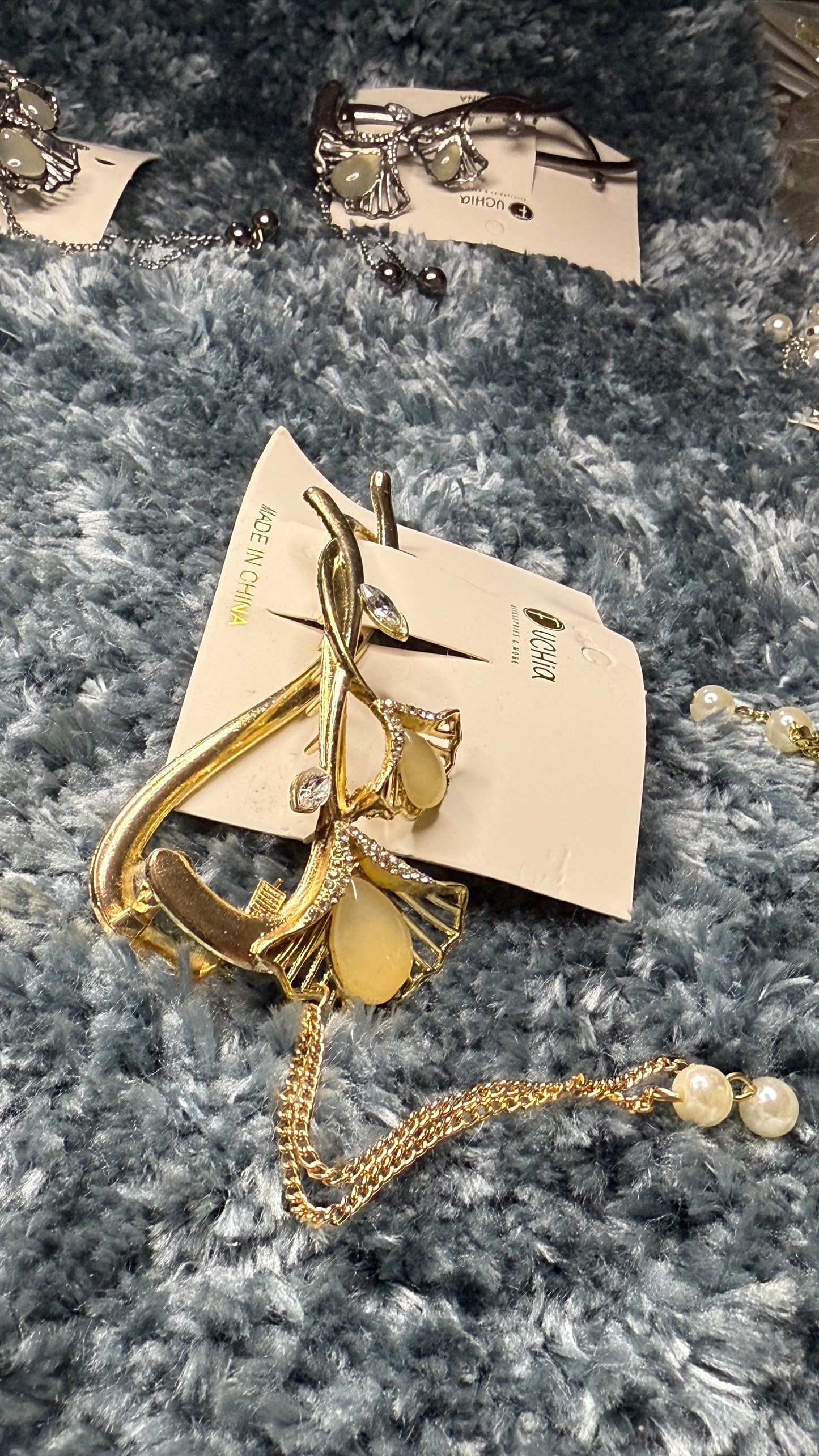 4771-123 hair  clips