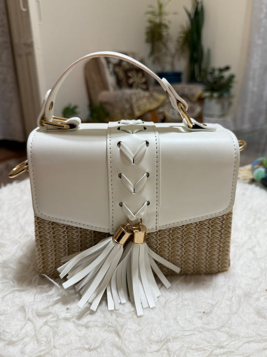 Ladies hand/sling bags 522287704613