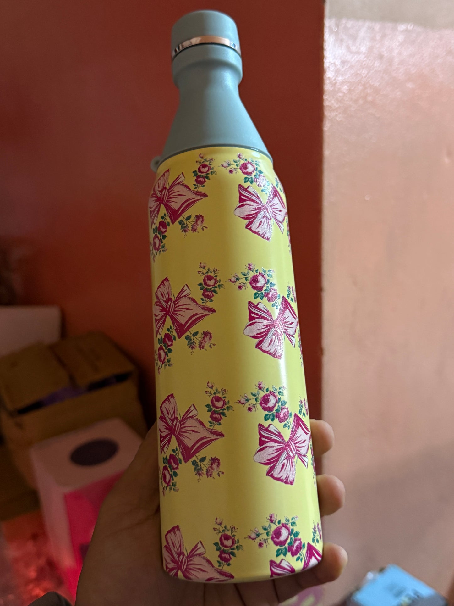 Flower printed bottle